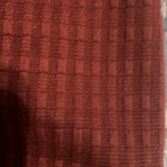 Burgundy structured top
Great for the office - Picture 4 of 4